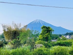 休日ゴルフからの大雨で冠水。。。